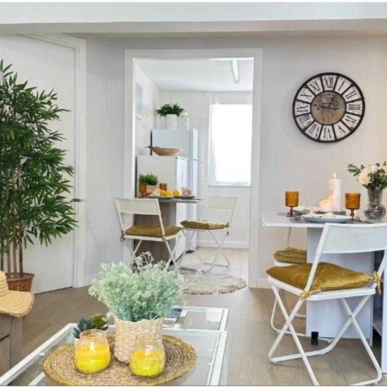 AROUSA SUn PLAYA COMPOSTELA - Three-Bedroom Apartment - 11