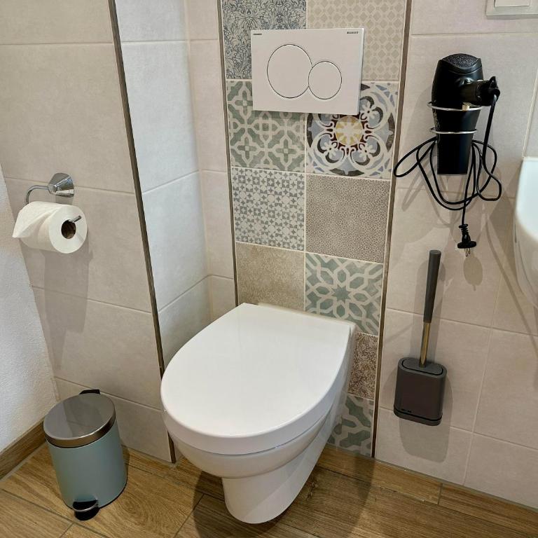 Ferienwohnung Weiherblick - Apartment mit Dusche - 36