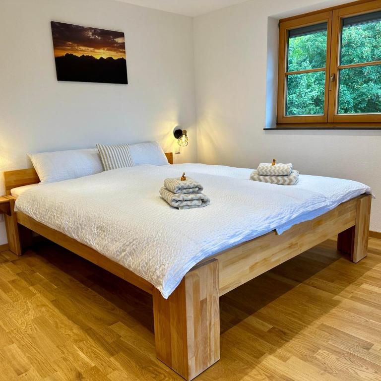 Ferienwohnung Weiherblick - Apartment mit Dusche - 33