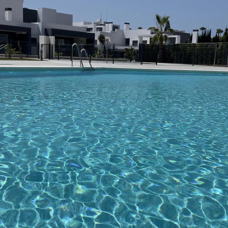 NEW SPACIOUS 4 BEDROOMS APARTMENT IN ESTEPONA 10 min walk to the BEACH - Apartamento - 39