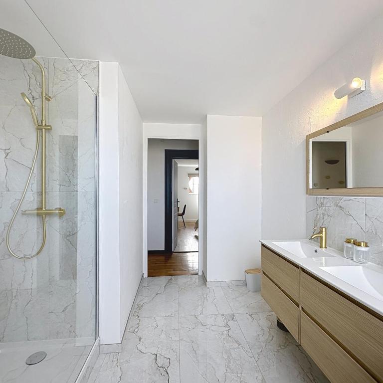 Cérès - Grand appartement - 3 chambres - Centre - Reims - Appartamento con 3 Camere da Letto - 5