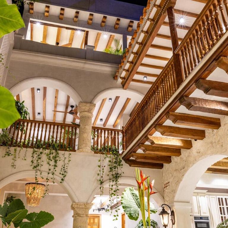 IsaLuna Luxury House - Six-Bedroom House - 18