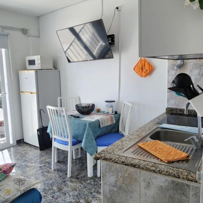 Apartamentos América - Apartamento con vistas al mar - 9