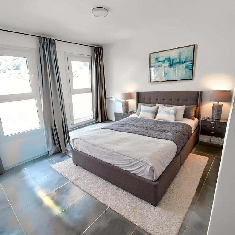 Departamento de 3 Ambientes 2 Dormitorios Dos Camas Dobles con Desayunador Balcon y Cochera Cubierta - Apartamento de 2 dormitorios - 10