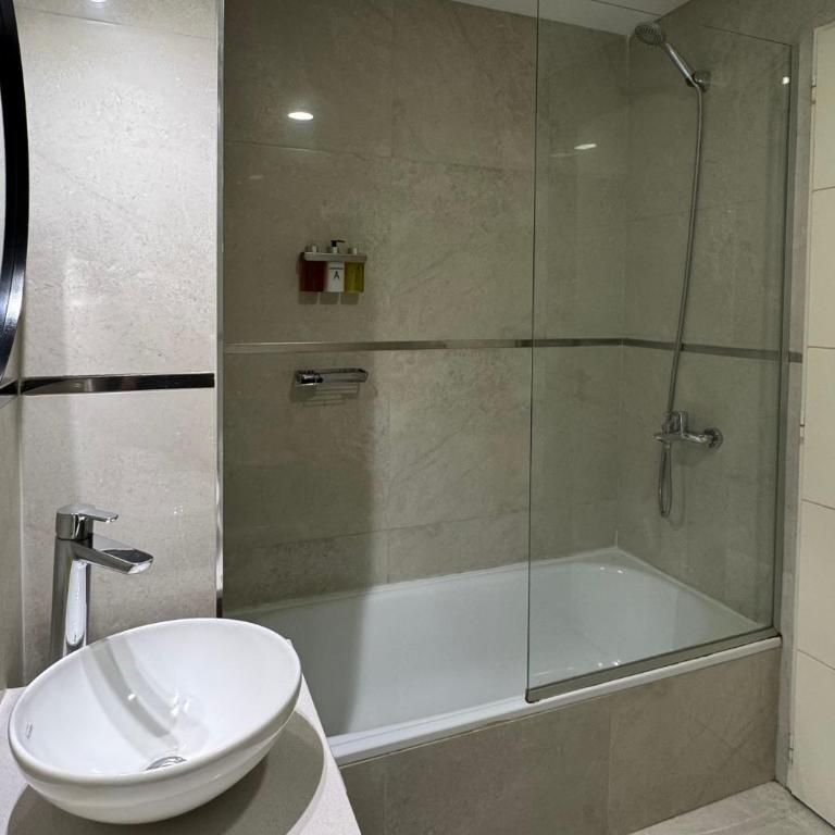 La Cisterna by DOT Suites - Suite Junior con balcón - 6