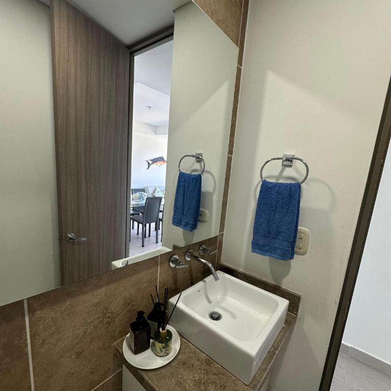 Condominio Zazue Bello Horizonte - Apartamento con balcón - 50