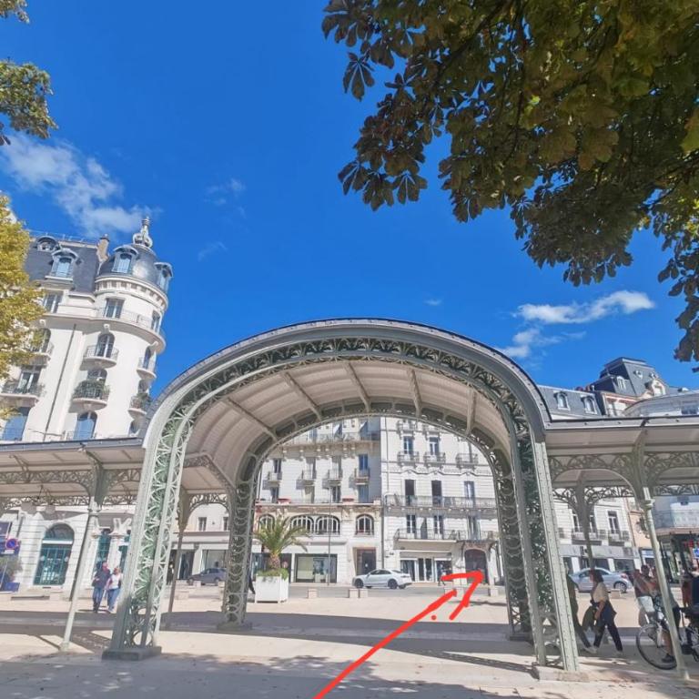 LE SPLENDID - Hypercentre - Proche Opéra & Parcs - Thermes - Appartement 1 Chambre - 36