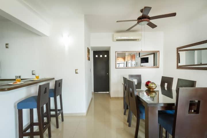 Colonial Beach Apartment and 4th Floor - Apartamento de 2 dormitorios - 15