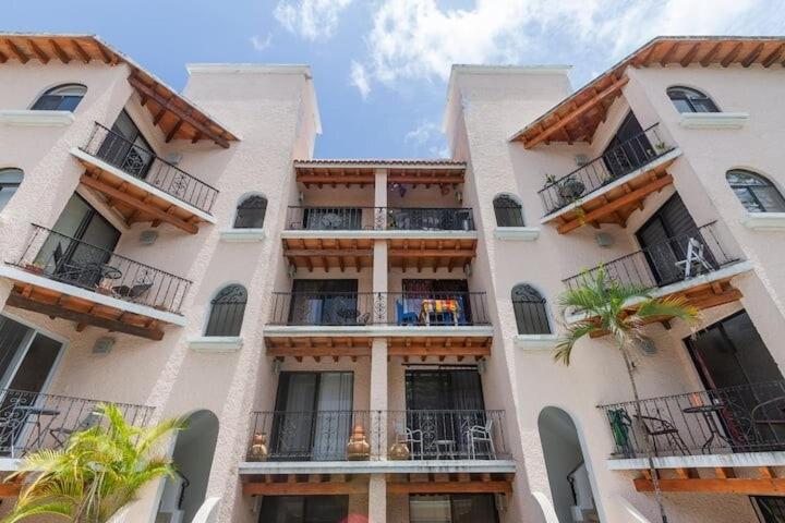 Colonial Beach Apartment and 4th Floor - Apartamento de 2 dormitorios - 18