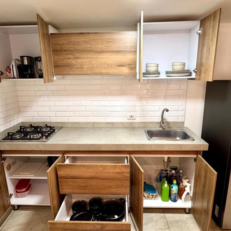 Modern and cozy studio apartment - Cali SanAntonio - Apartamento de 1 dormitorio - 8