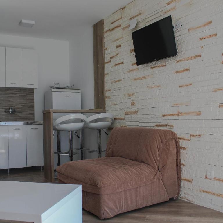 Budva Apartmani - One-Bedroom Apartment - 6