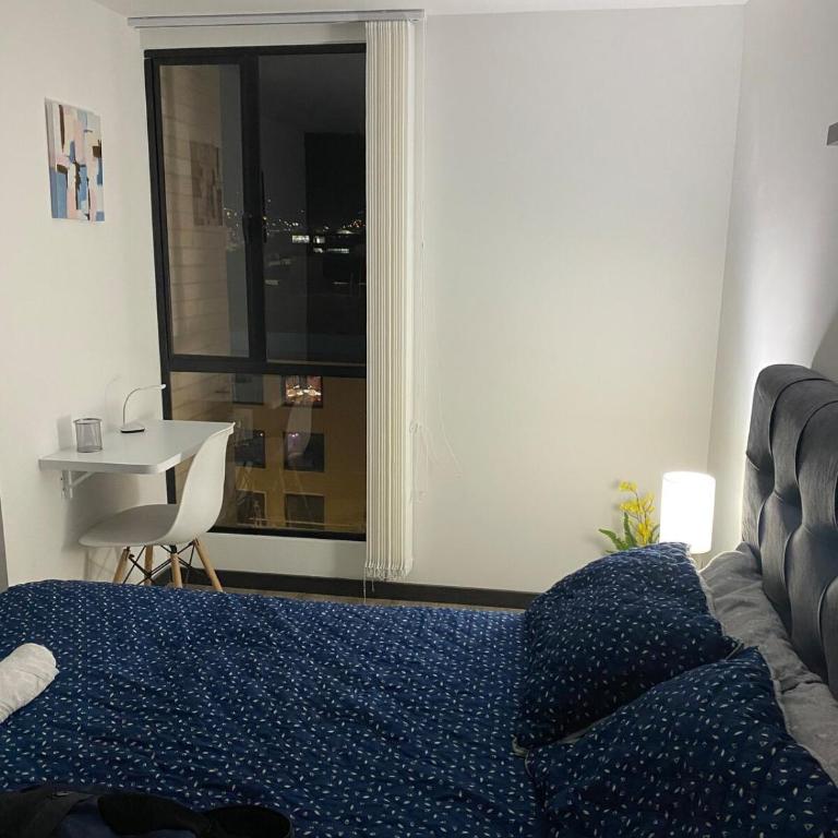 hermoso apto con balcon en Unicentro wifi cocina parqueadero - Three-Bedroom Apartment - 24