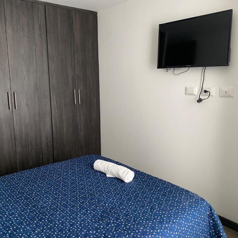 hermoso apto con balcon en Unicentro wifi cocina parqueadero - Three-Bedroom Apartment - 42