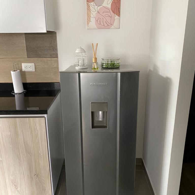 hermoso apto con balcon en Unicentro wifi cocina parqueadero - Three-Bedroom Apartment - 57