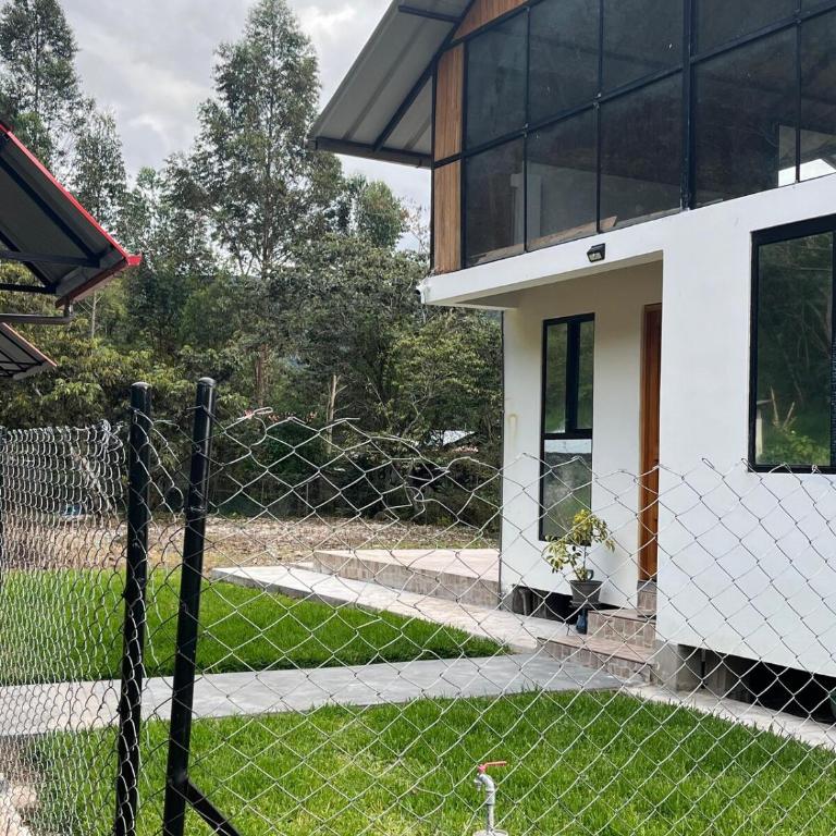 Casa familiar en Oxapampa hasta 5 personas con cochera - One-Bedroom House - 8