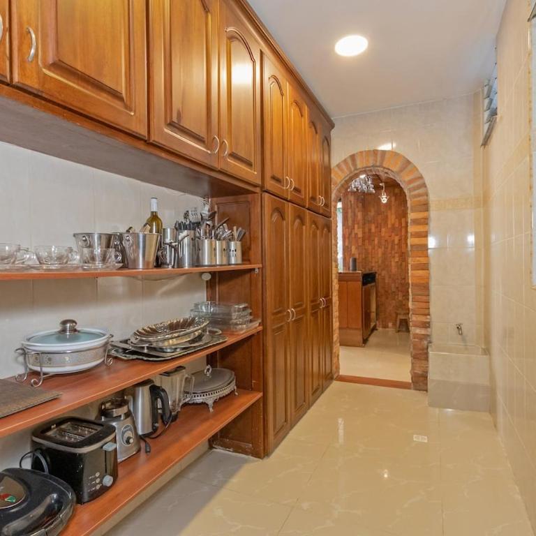 mansión en el poblado 6 habitaciones y jacuzzi - Villa - 15