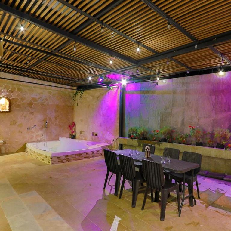 mansión en el poblado 6 habitaciones y jacuzzi - Villa - 47