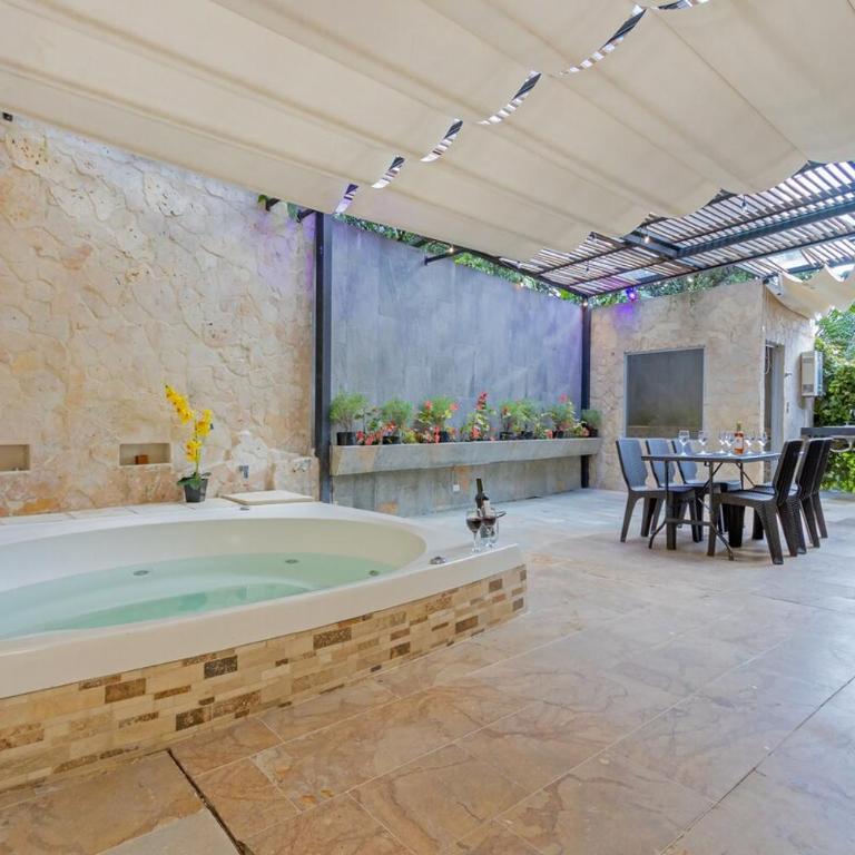 mansión en el poblado 6 habitaciones y jacuzzi - Villa - 58