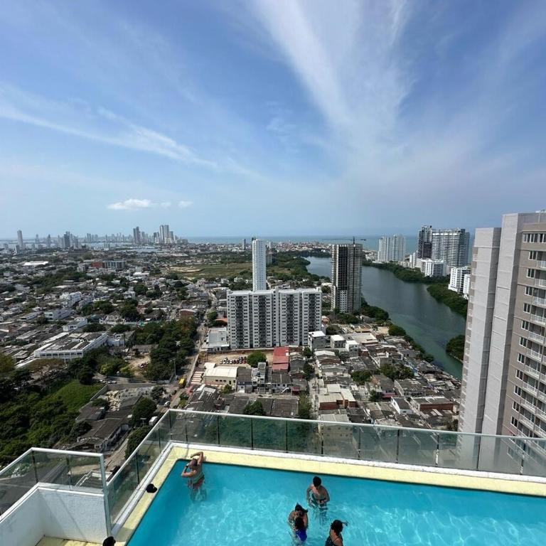 500 meters from the beach and close to everything! - Apartamento de 3 dormitorios - 13