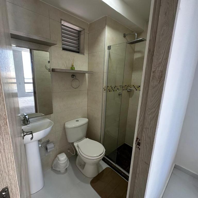 500 meters from the beach and close to everything! - Apartamento de 3 dormitorios - 14