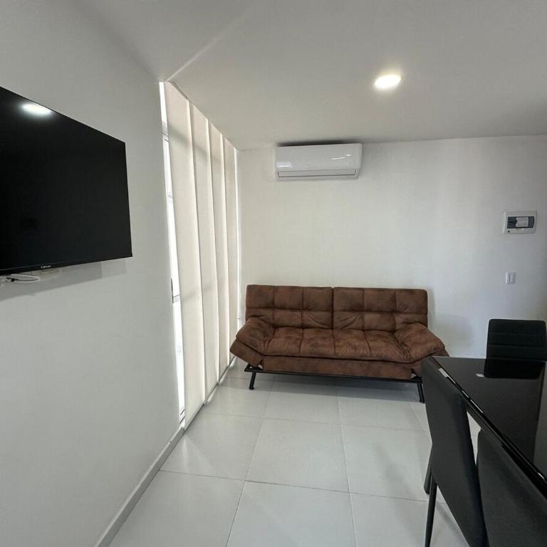 500 meters from the beach and close to everything! - Apartamento de 3 dormitorios - 15