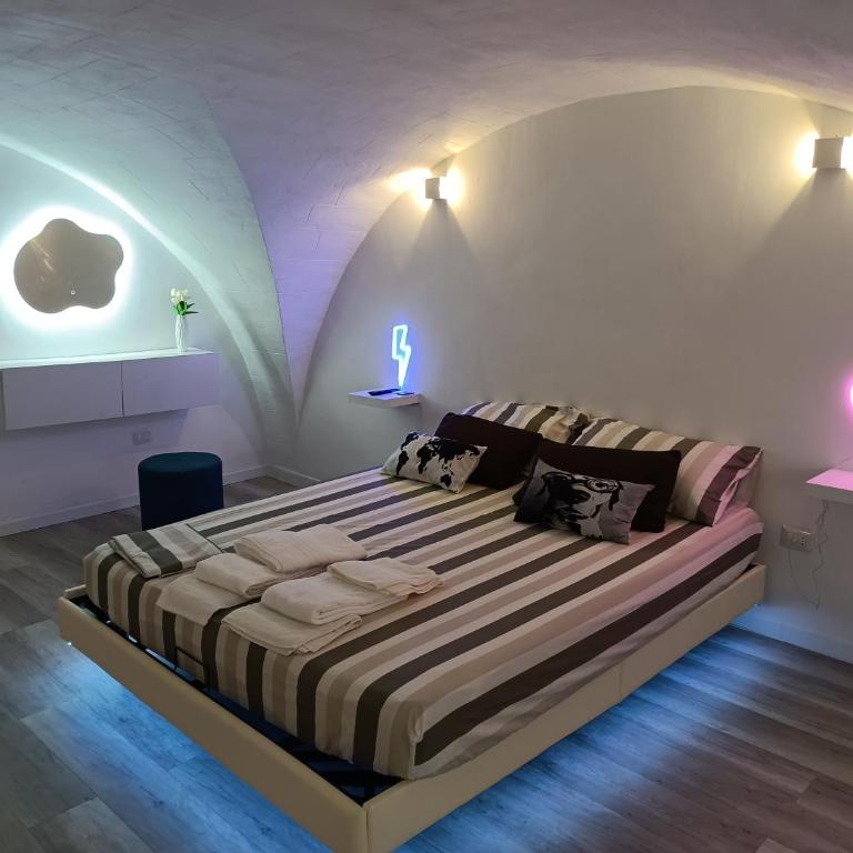 The loft - One-Bedroom Apartment - 1