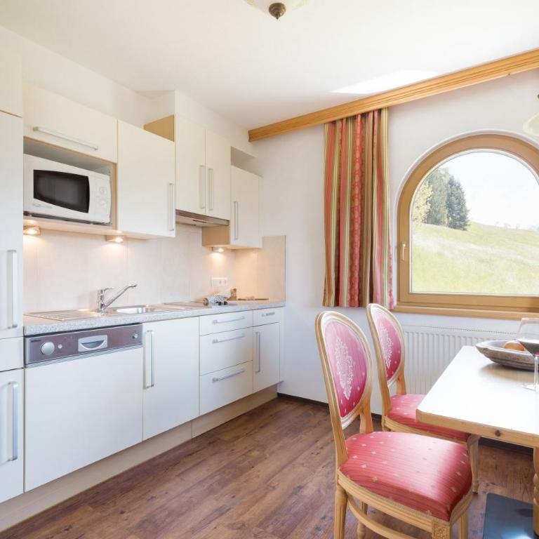 Alpenkönig - Apartment mit 1 Schlafzimmer und Balkon - 3