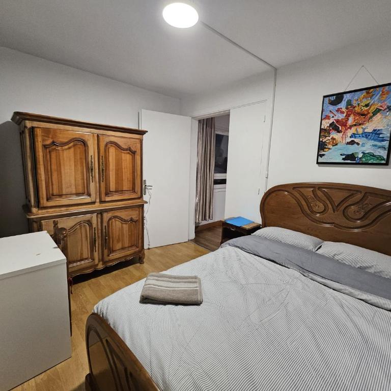 Chambres lumineuses avec vue sur Paris Montmartre - Quadruple Room - 13
