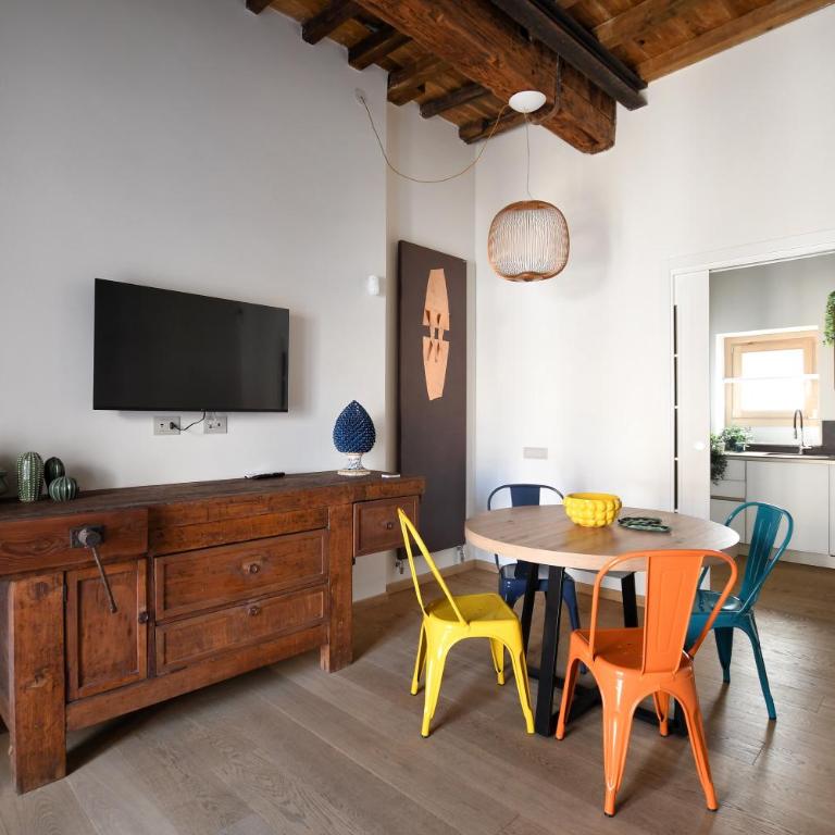 iFlat Casa di Design nella piazzetta - Appartamento con 1 Camera da Letto - 2