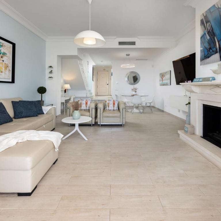 Estepona Garden House Beach Frontline - Casa de 3 dormitorios - 10