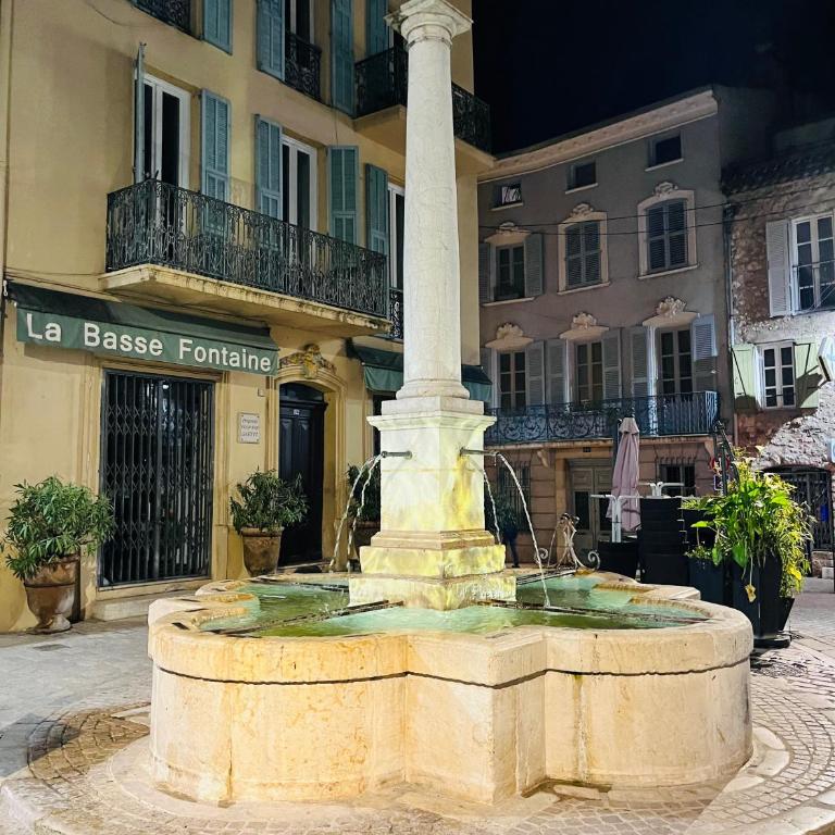 Joli cocon sous les toits au cœur de Vence et sa charmante terrasse tropezienne - Appartement 1 Chambre - 45