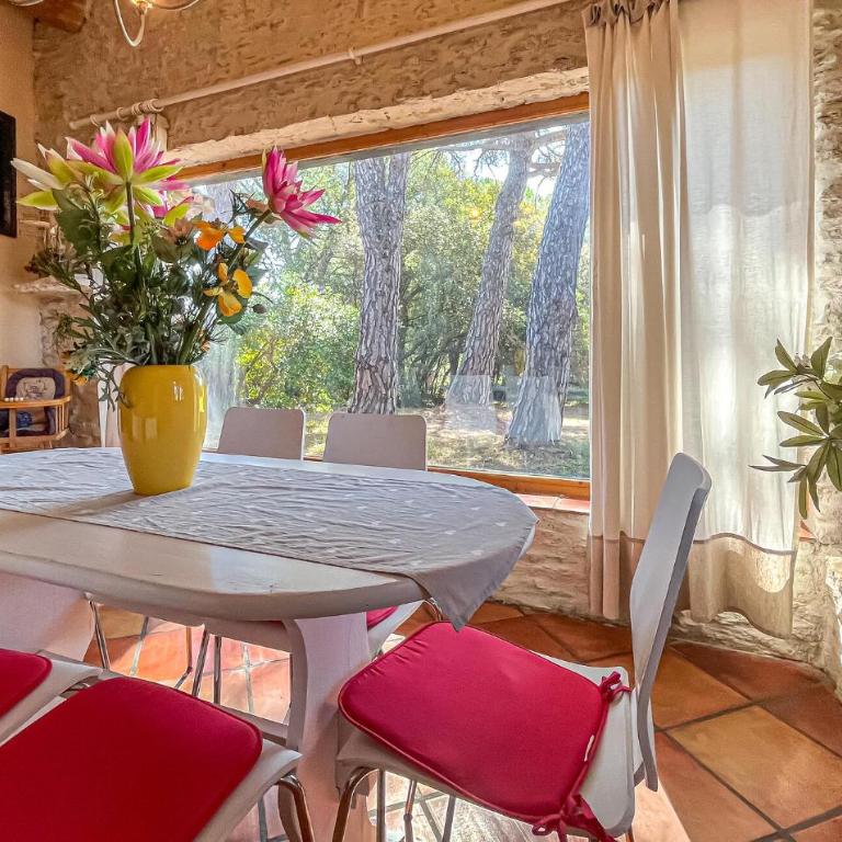 Lovely Home In Uzès With Outdoor Swimming Pool - Maison de Vacances 3 Chambres - 8