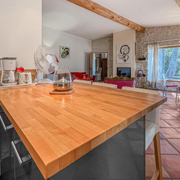 Lovely Home In Uzès With Outdoor Swimming Pool - Maison de Vacances 3 Chambres - 10