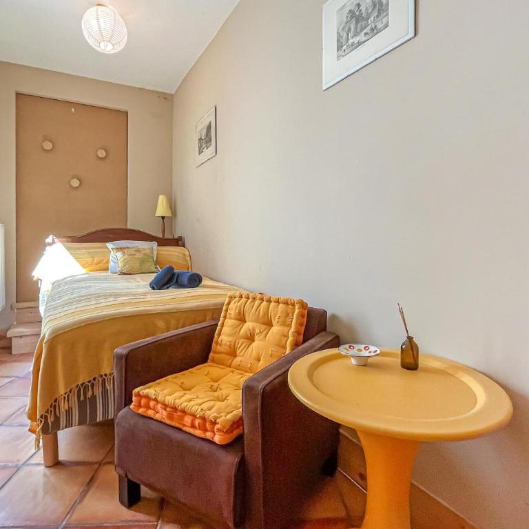 Lovely Home In Uzès With Outdoor Swimming Pool - Maison de Vacances 3 Chambres - 17