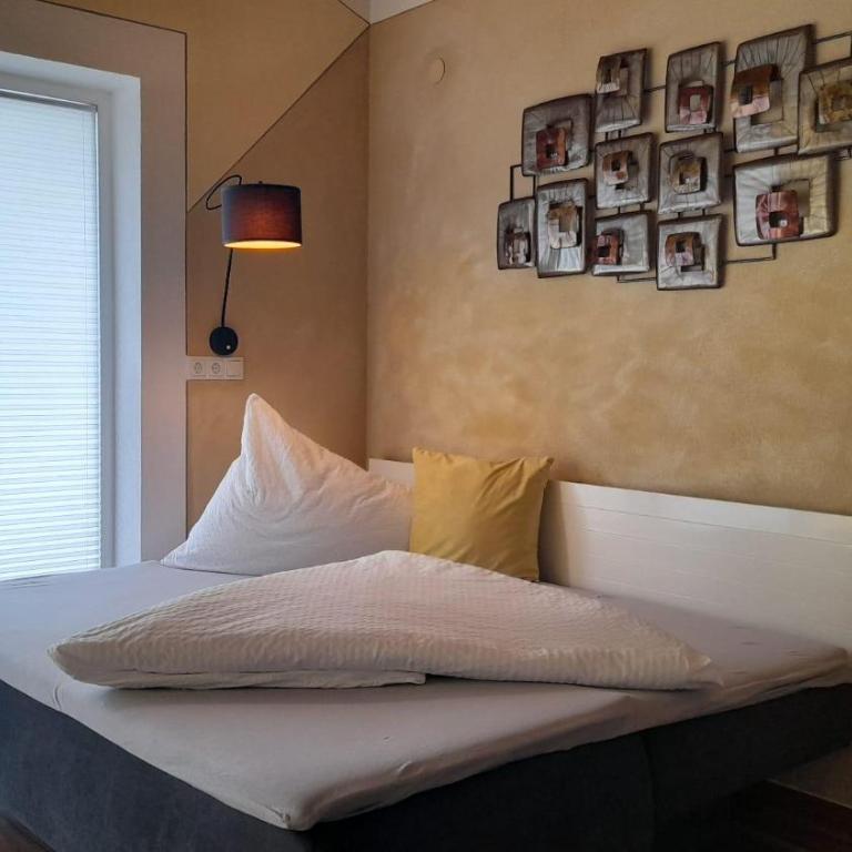 Apart Conny - Doppelzimmer mit eigenem Bad - 12