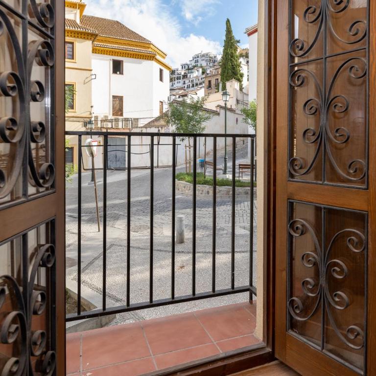 Casita con encanto preciosas vistas al Albaicyn - Two-Bedroom House - 3