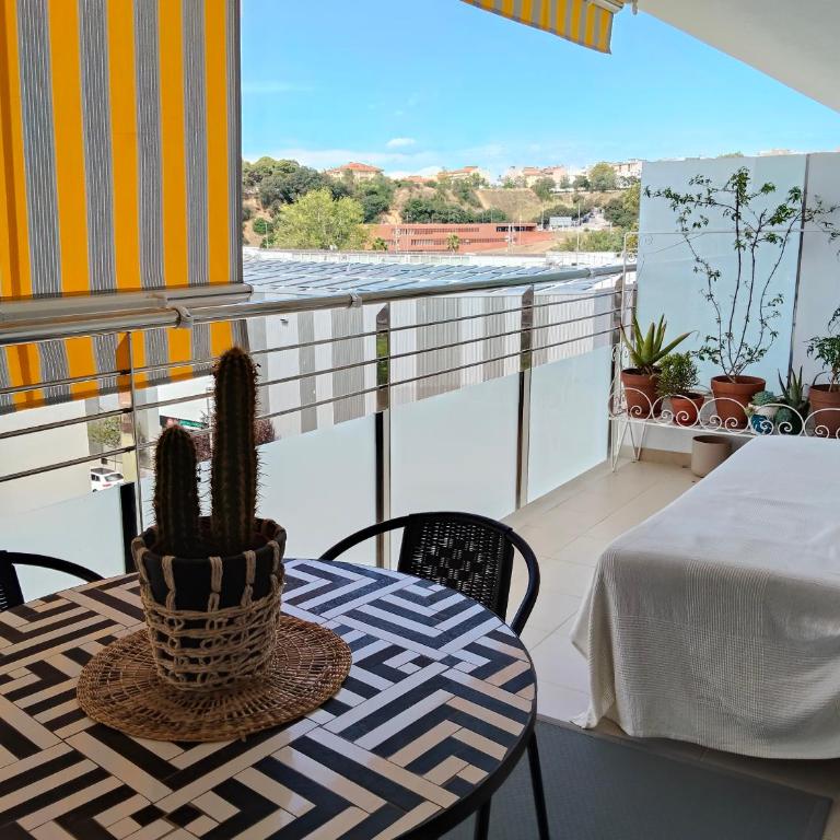 Alegre apto con piscina, a 300m de la playa. - Apartamento de 1 dormitorio - 5
