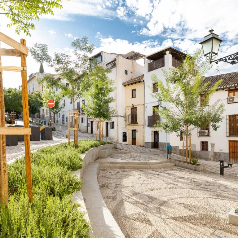 Casita con encanto preciosas vistas al Albaicyn - Two-Bedroom House - 1