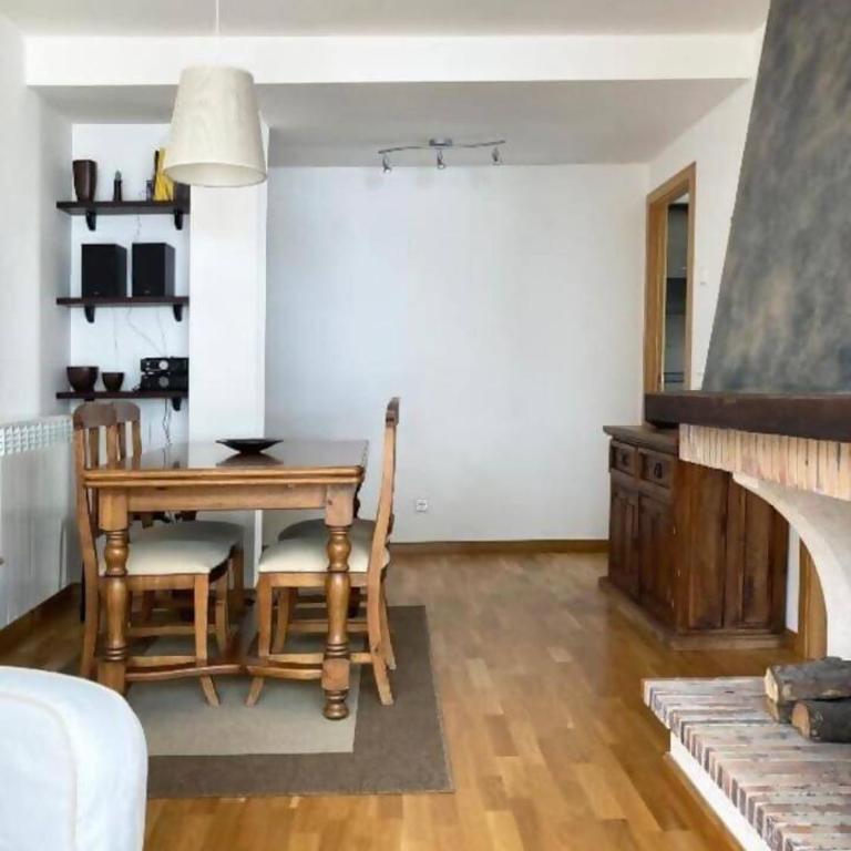 Tarmañones l VISTAS l WIFI l GARAJE l TRASTERO - Two-Bedroom Apartment - 18