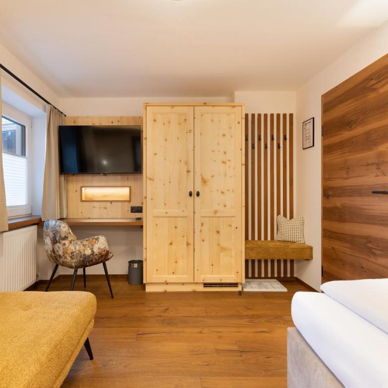 Hotel Garni Landhaus Platzer - Kleines Zweibettzimmer - 4
