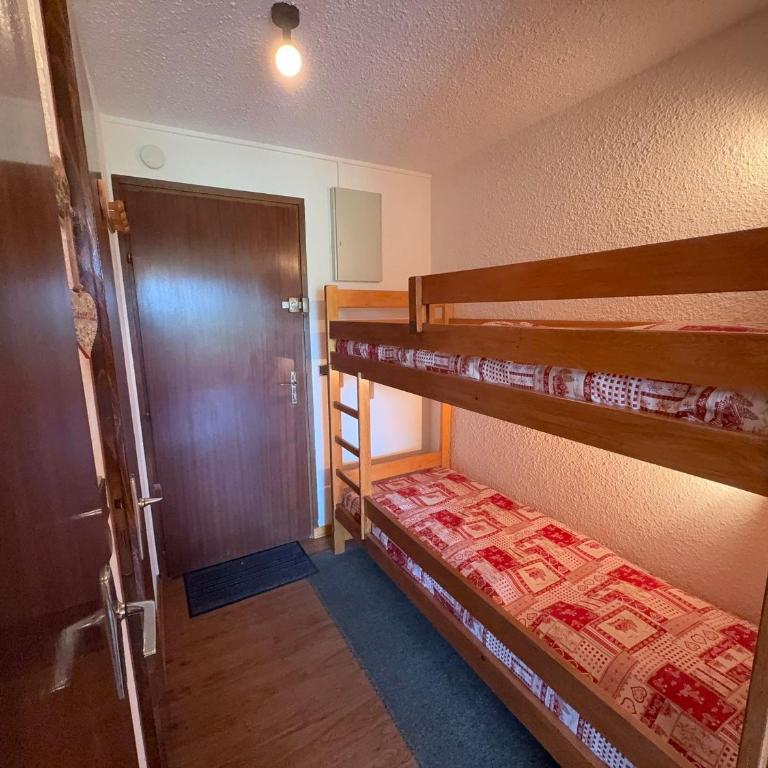 Studio cabine Les Saisies - 4 pers, vue pistes, balcon sud - FR-1-293-415 - Studio - 2
