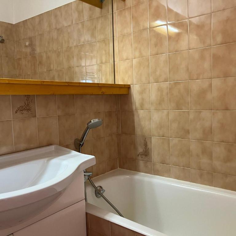 Appartement cosy avec balcon au centre, capacité 4 pers. - FR-1-464-253 - Apartment - 7