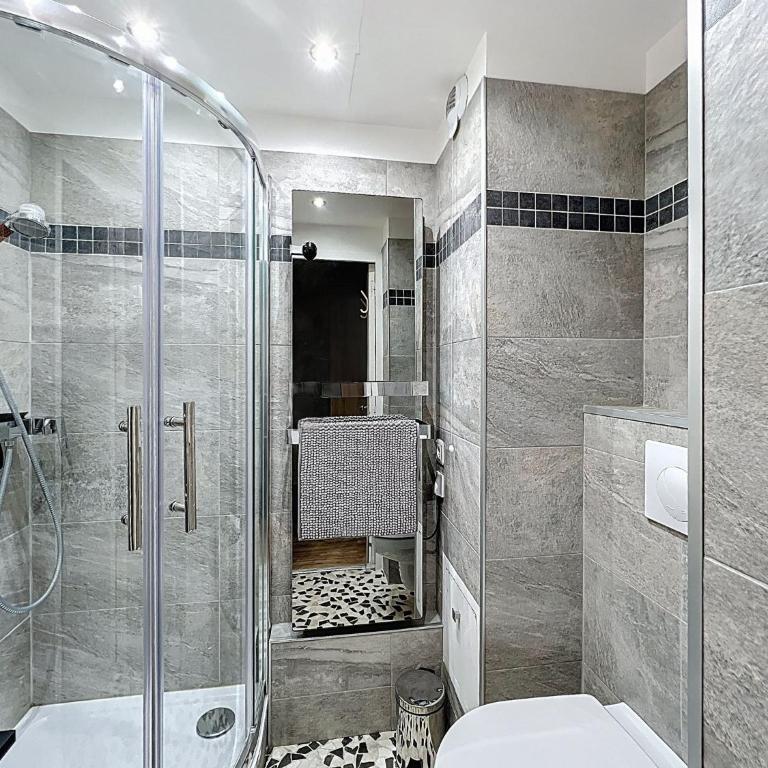 Duplex Isola 2000 - 8 pers - confort & ski à pied - Appartement en Duplex - 4