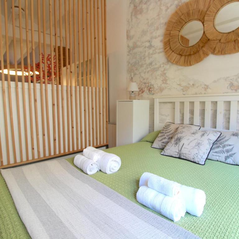 Piso en el Carmen cerca del Mercado Central - One-Bedroom Apartment with Balcony - 8