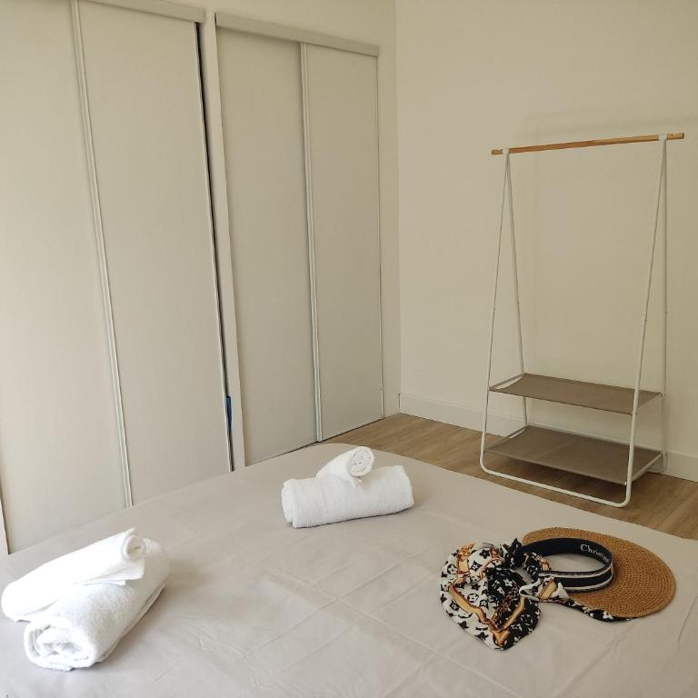 2 bedroom apartment in the city center - Appartement 2 Chambres avec Balcon - 4