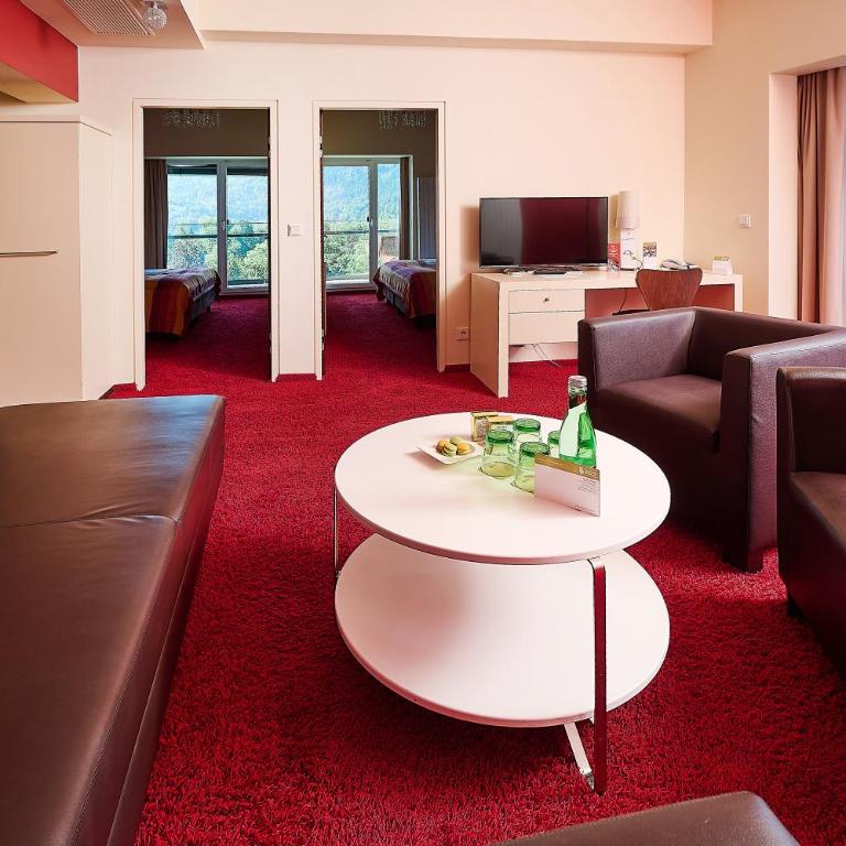 Parkhotel Pörtschach - Das Hotelresort mit Insellage am Wörthersee - Familiensuite mit Balkon - 2
