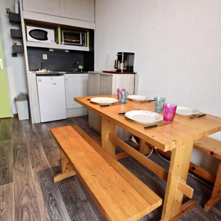 Studio lumineux rénové à Chamrousse, animaux admis - FR-1-340-154 - Studio - 4