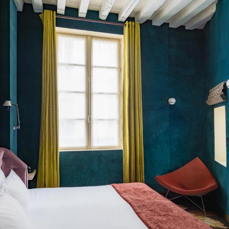 Hôtel du Petit Moulin, Haute Couture hotel by Lacroix - Chambre Double Supérieure - 10