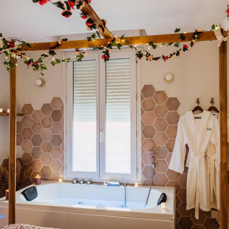 La Parenthèse Fleurie - Suite avec balnéo au coeur de Bergerac - Apartment mit 1 Schlafzimmer - 9