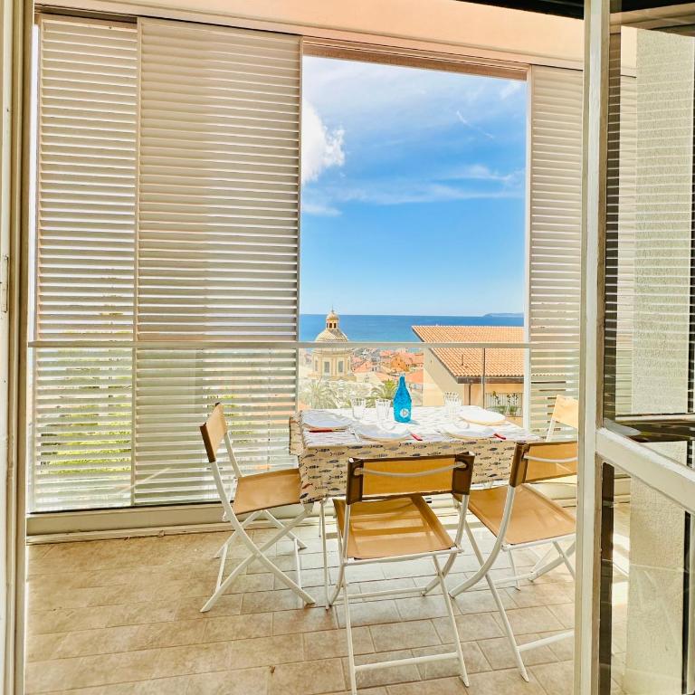 Hostdomus - Sea View Suite - Appartamento con 2 Camere da Letto - 4